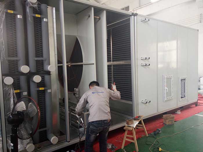 威海某大型化工企業(yè)兩臺(tái)10%濕度，40000風(fēng)量2臺(tái)除濕機(jī)組